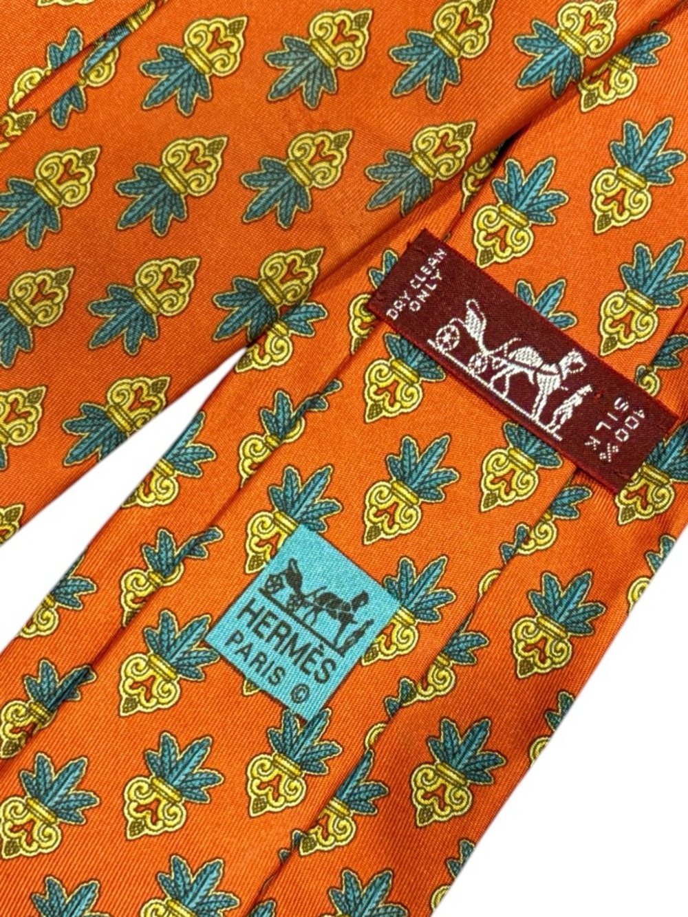 HERMES silk tie